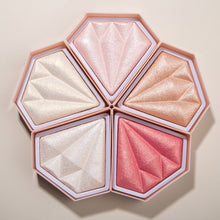 Încarcă imaginea în vizualizatorul Galerie, 1 PC 5 colors Diamond Highlighter Facial Palette Makeup Glow Face Contour Shimmer Powder Illuminator Highlight
