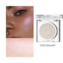 Încarcă imaginea în vizualizatorul Galerie, FOCALLURE Glitter Face Highlighter Easy to Wear Long-lasting Shiny Illuminator Smooth Powder palette
